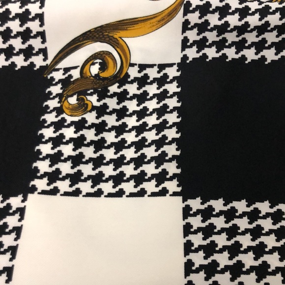 Fashionable Timeless Black White Gold Square Scarf Shawl. Made in Italy. VTG  EC - Picture 9 of 15